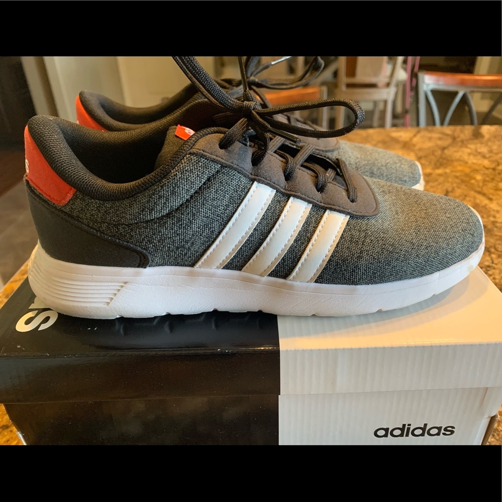 Big boy’s tennis shoes